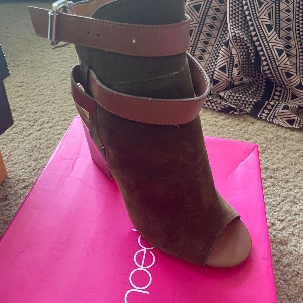 Shoes